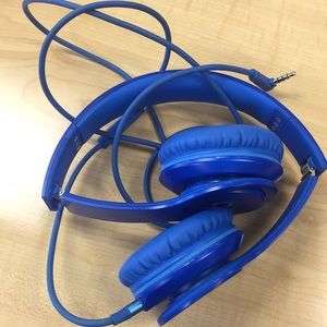 pair of solo HD beats. Used- great condition